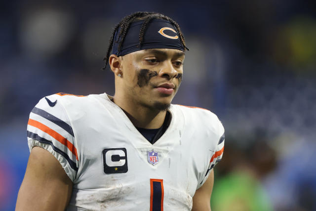 Bears to sit Justin Fields with injury, start Nathan Peterman in Week 18  with No. 2 draft pick on the line