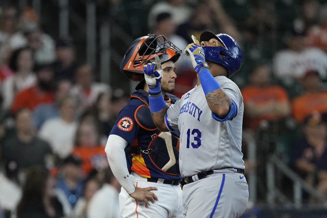 Álvarez's HR boosts Astros to 7-4 win vs Royals