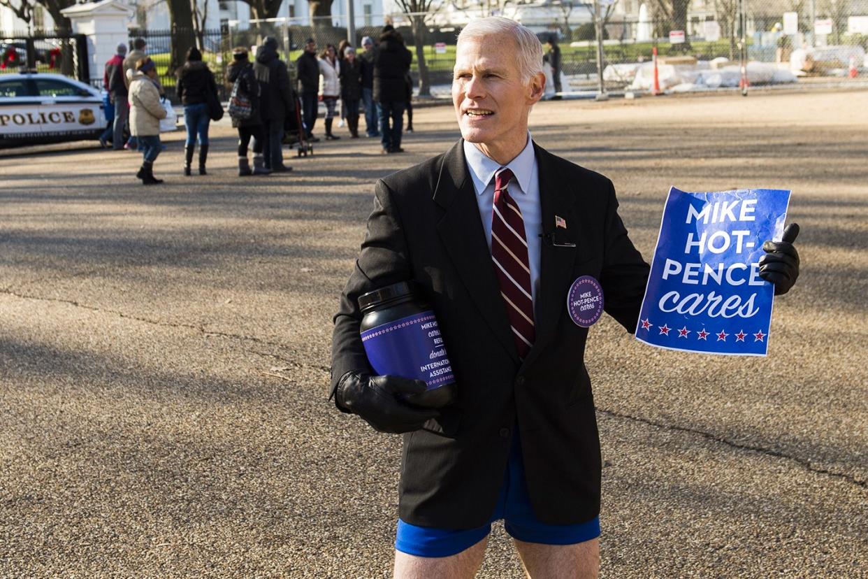 Mike "hot" Pence at NYFW