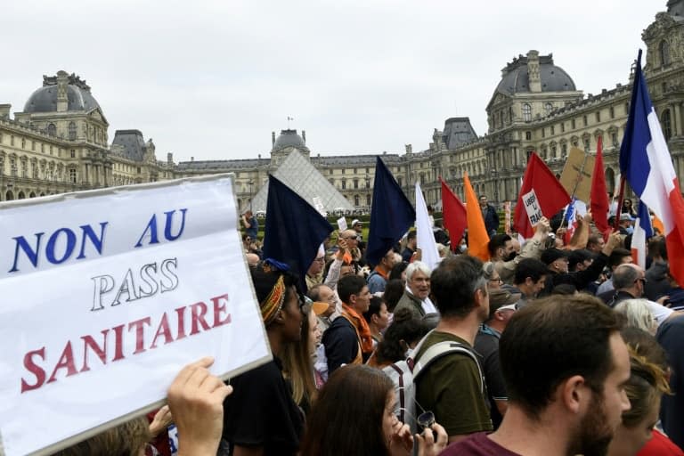 Manifestation contre le pass sanitaire à Paris, le 17 juillet 2021 - Bertrand GUAY © 2019 AFP