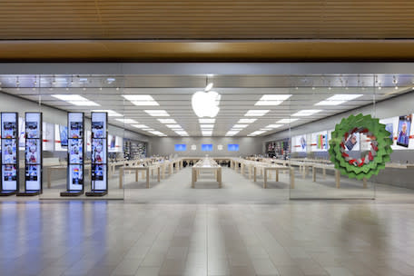 Like A Bad Joke, The Apple Store That Sells The Most iPhones Is Where?  Delaware.