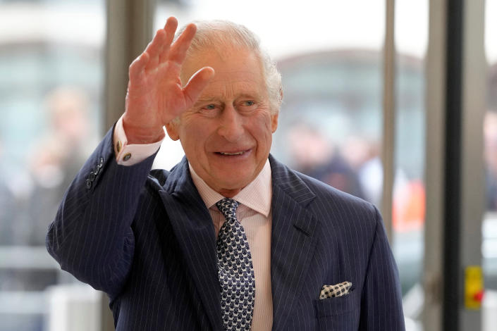 Britain&#39;s King Charles waves as he arrives for a visit to the new European Bank for Reconstruction and Development (EBRD) in London, Britain March 23, 2023. Kirsty Wigglesworth/Pool via REUTERS