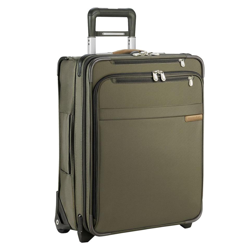 Briggs &amp; Riles Baseline 21-Inch International Expandable Rolling Carry-On