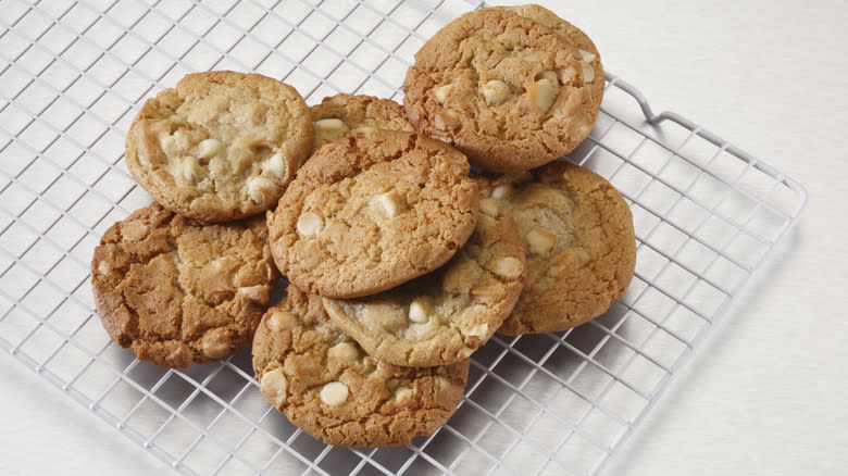 Cookies on wire rack