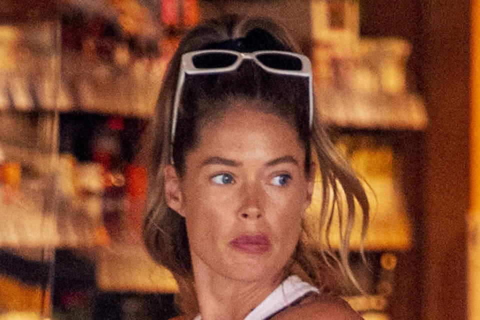Doutzen Kroes the of the Summer With Denim Cutoffs & the Sneakers