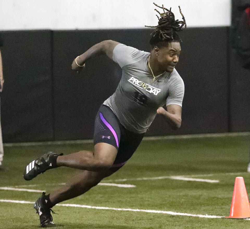 Central Florida’s Shaquem Griffin runs a drill during UCF football pro day, Thursday, March 29, 2018, in Orlando, Fla. (AP Photo/John Raoux)