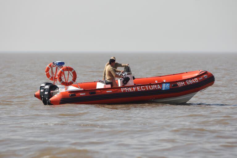 El personal de la Prefectura estuvo a cargo de la búsqueda en el Río de la Plata






  . el  27_8_2009 loc_Foto: Ricardo Pristupluk