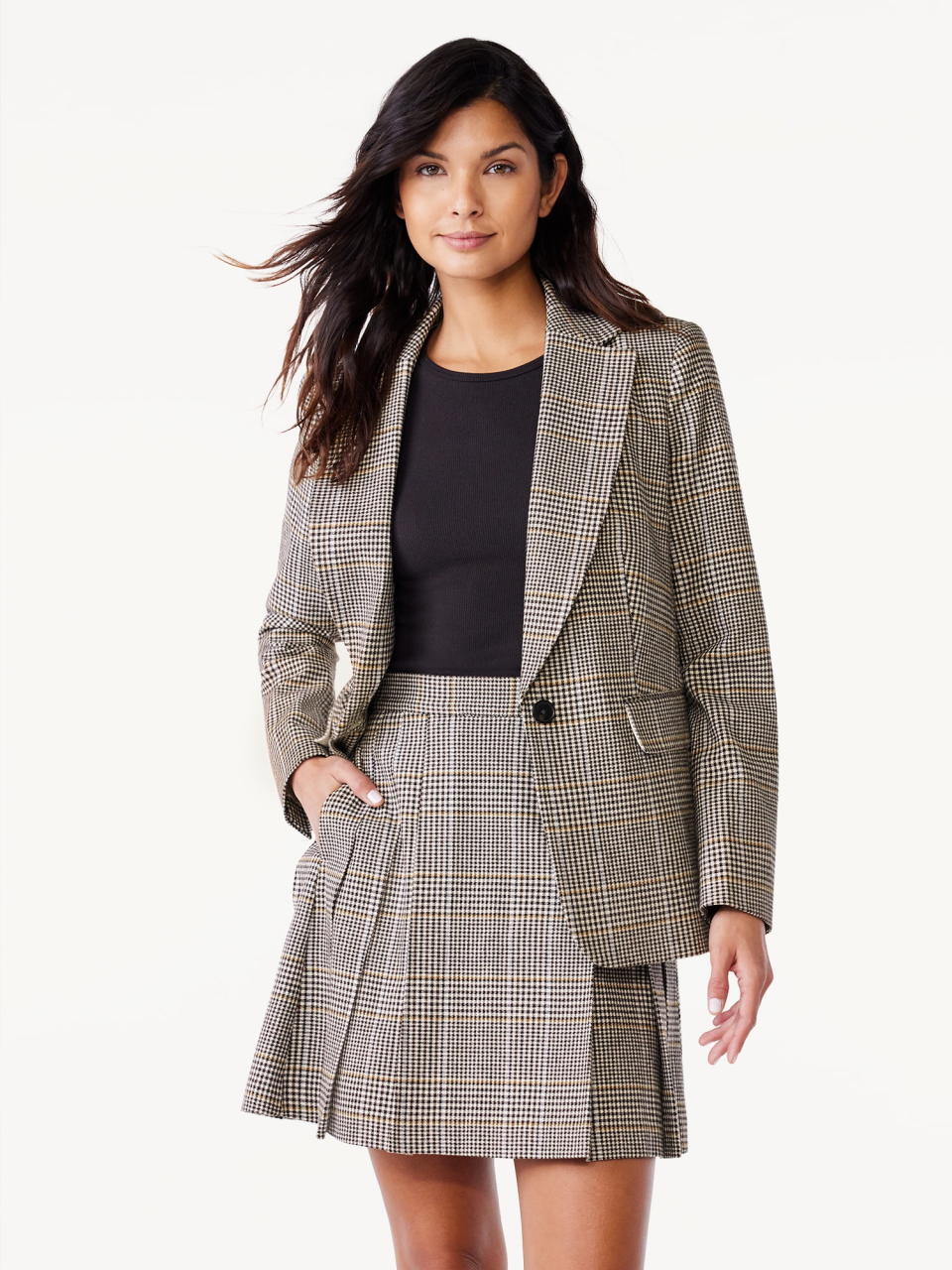 <p><a href="https://go.redirectingat.com?id=74968X1596630&url=https%3A%2F%2Fwww.walmart.com%2Fip%2FFree-Assembly-Women-s-Slim-Single-Breasted-Blazer-Sizes-XS-XXL%2F1815834488&sref=https%3A%2F%2Fwww.countryliving.com%2Fshopping%2Fg45194046%2Fwalmart-fall-fashion%2F" rel="nofollow noopener" target="_blank" data-ylk="slk:Shop Now;elm:context_link;itc:0;sec:content-canvas" class="link ">Shop Now</a></p><p>Slim Single-Breasted Blazer</p><p>walmart.com</p><p>$45.00</p>