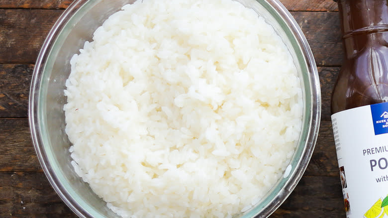 Bowl of seasoned sushi rice