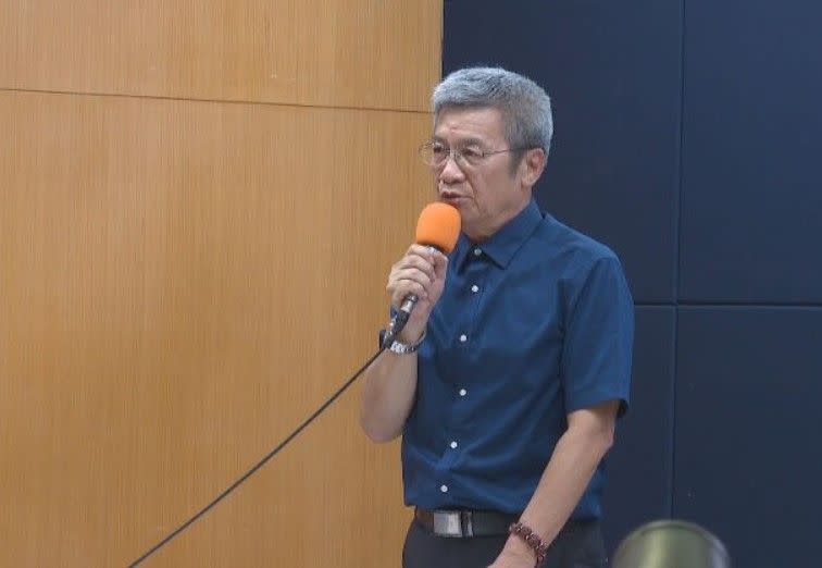 李文宗12日稱「負責任地完全不知情」挨酸。