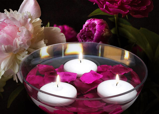 Everyone loves a gorgeous float candle. But, how in the world do you c