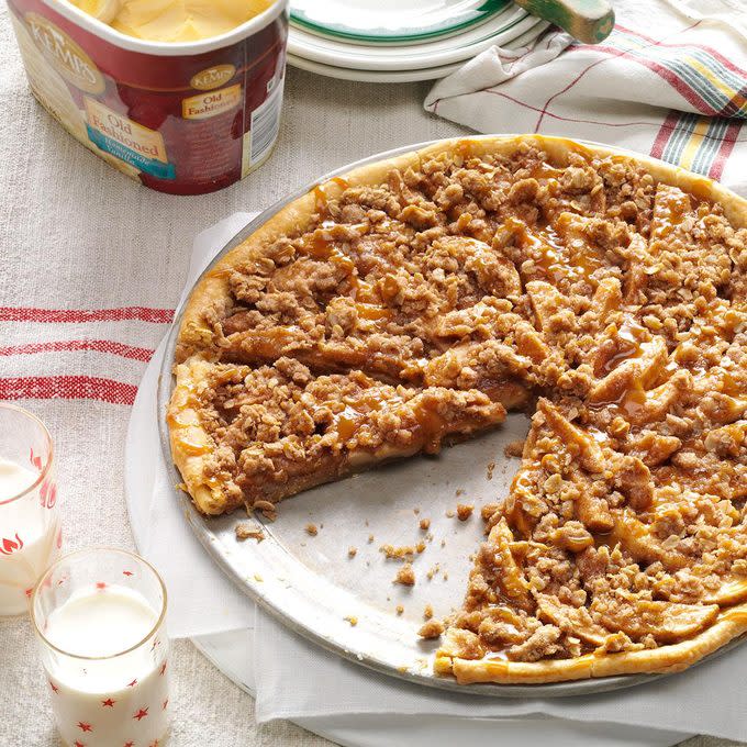 Apple Crisp Pizza Exps1135 Tg133212b05 24 5b Rms 5