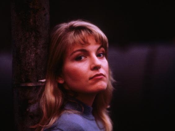 Sheryl Lee played two roles on the series, including that of murder victim Laura Palmer (Sky)