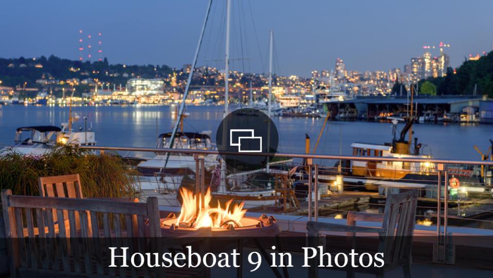 Houseboat 9 in Photos