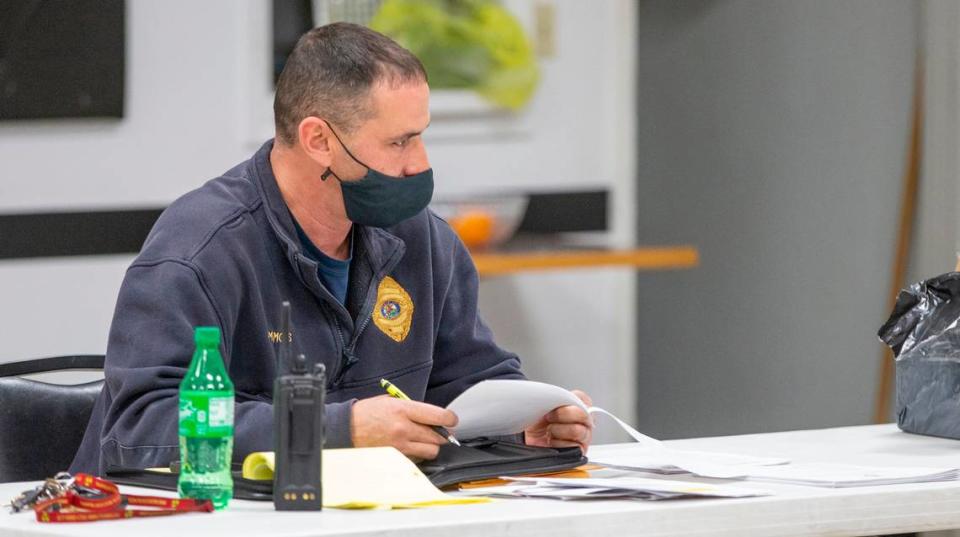 Jerame Simmons speaks to board members Wednesday night at his first meeting since being appointed fire chief of Prairie Du Pont Fire Protection District, based in East Carondelet.