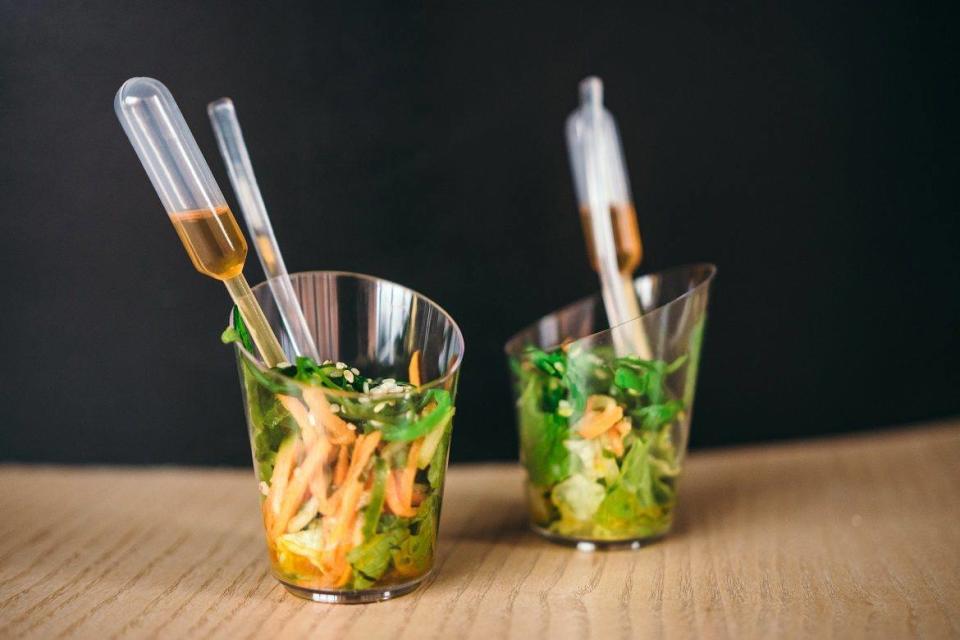 Mason Jar Salad Shakers With Dressing Droppers