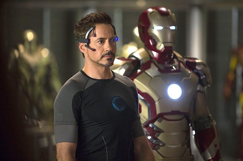 Iron man, Superhero, Fictional character, Suit actor, Armour, Costume, Action film, War machine, Scene, Avengers, 