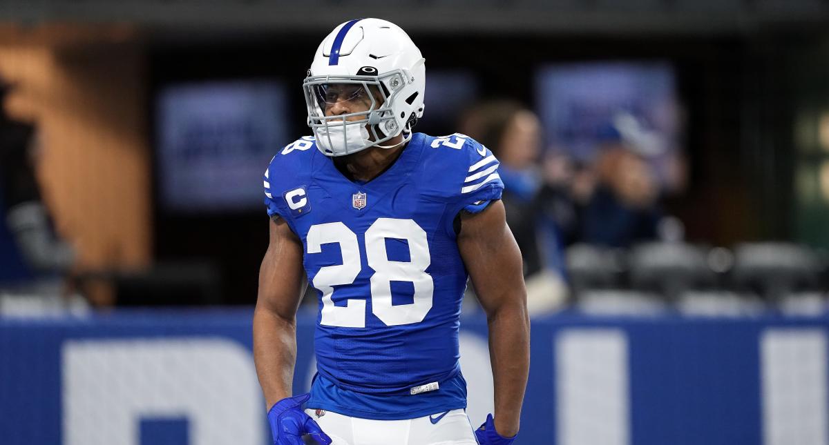 Jonathan Taylor: Colts player Jonathan Taylor requests a trade amid  contract negotiations: Reports - The Economic Times