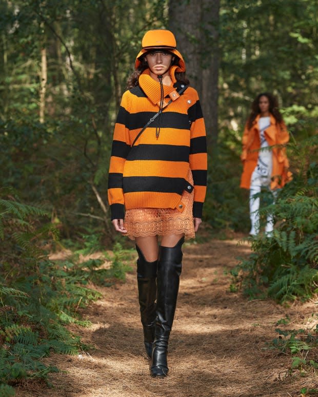 <p>A look from the Burberry Spring 2021 collection. </p>