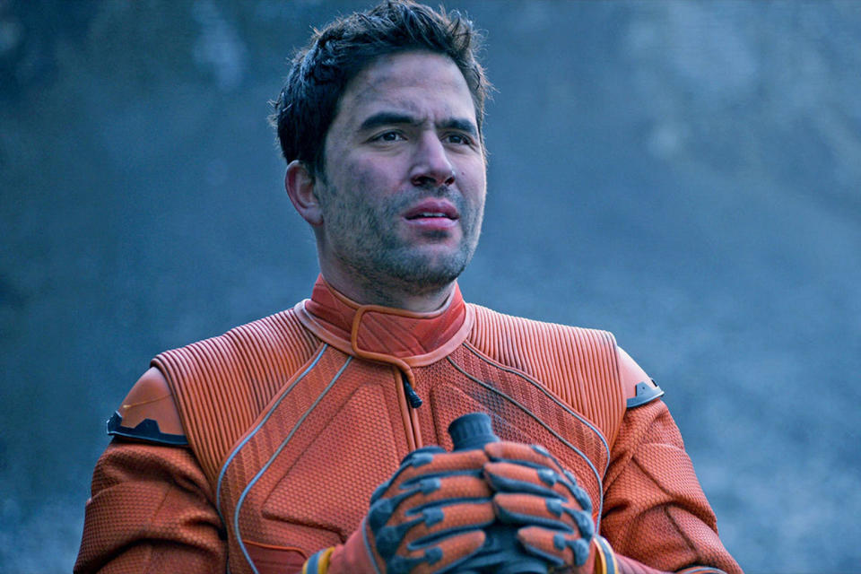 Ignacio Serrichhio as Don West in Netflix's "Lost in Space." <cite>Netflix</cite>