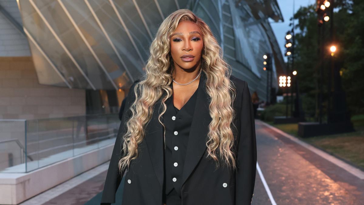 Serena Williams Claims “Empty” Parisian Restaurant Refused To Seat Her  Family