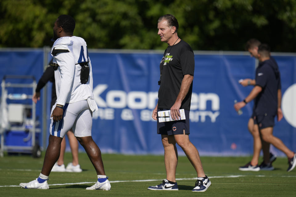 Chicago Bears coach Matt Eberflus talks with Indianapolis Colts linebacker Zaire Franklin (44) during a joint NFL football practice at the Colts' training camp in Westfield, Ind., Wednesday, Aug. 16, 2023. (AP Photo/Michael Conroy)