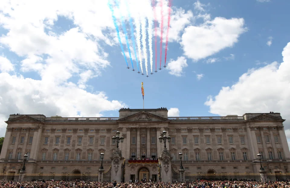 Das 70. Thronjubiläum von Queen Elizabeth II. in Zahlen: Von 1.400 Soldaten bis zu 22.000 Palast-Partygästen