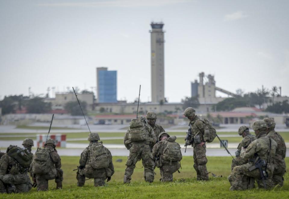 US paratroopers at Andersen