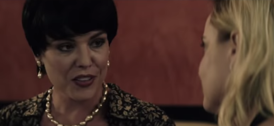 Agnes Bruckner and Mena Suvari as Kris Jenner and Nicole Brown Simpson in The Murder of Nicole Brown Simpson. (Screenshot: YouTube)