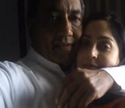 Digvijay Singh Porn Mms Scandle - Digvijaya Singh's affair with TV journalist reopens old wounds within family