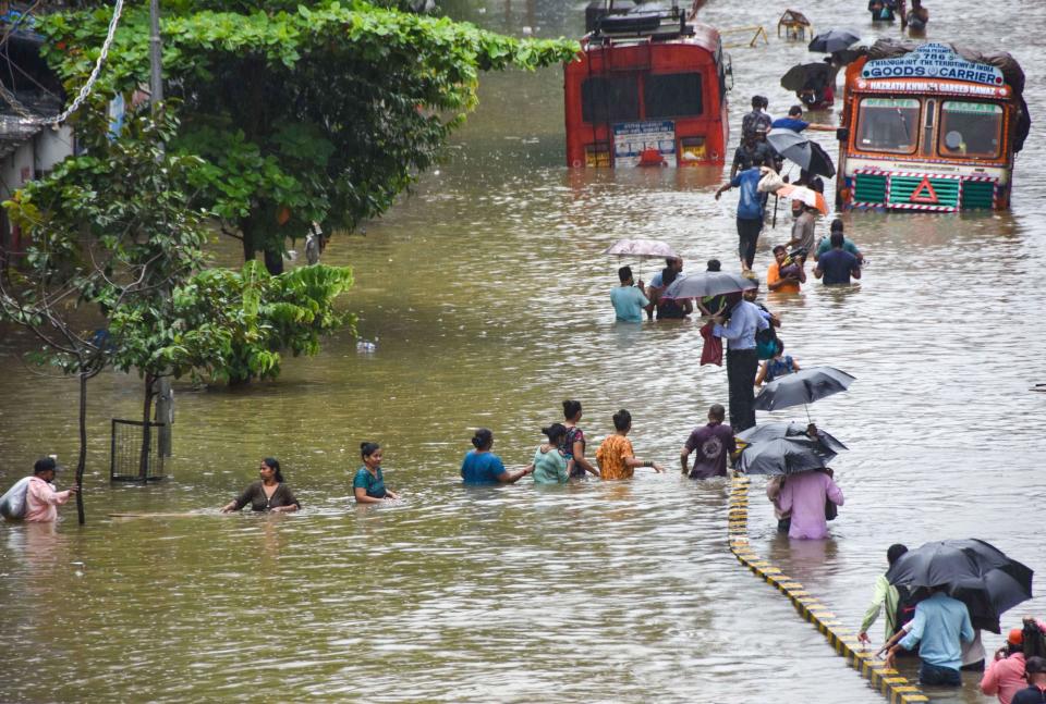 Weather: Rain in Mumbai