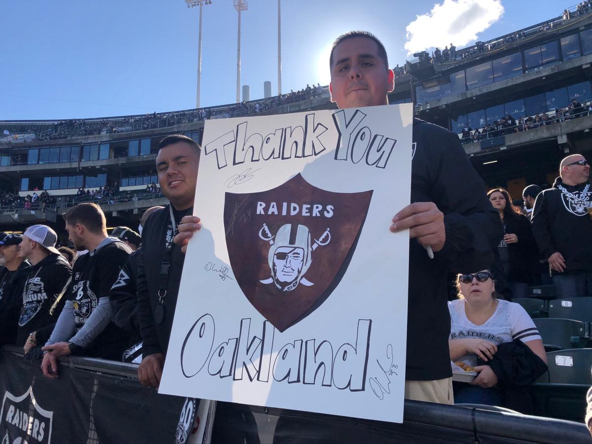 Jaguars send Raiders fans home disappointed in final game in