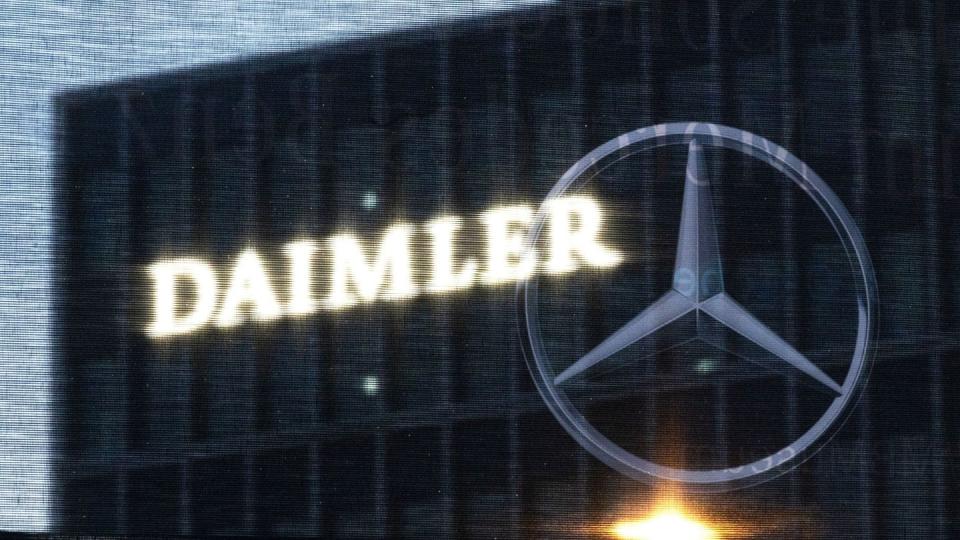 Die Daimler AG meldet wieder steigende Absatzzahlen.