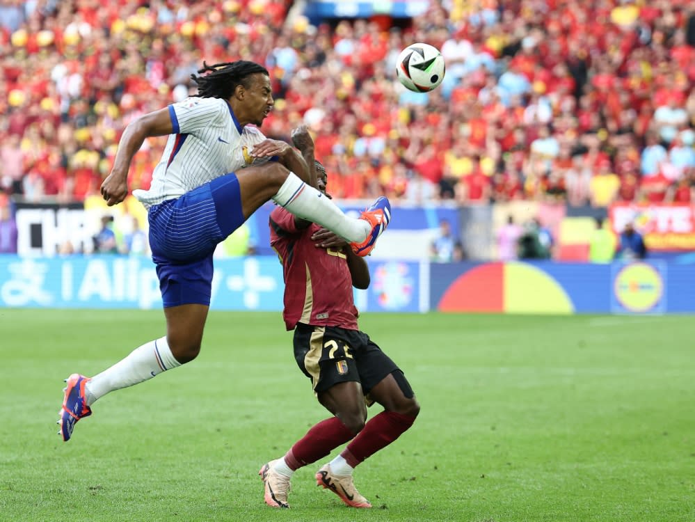 Kounde im Achtelfinale gegen Belgien (FRANCK FIFE)