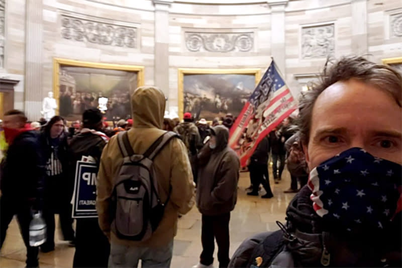 Jan. 6 defendant Tyler Slaeker, right, takes a selfie inside the U.S. Capitol, on Jan. 6, 2021. (FBI)