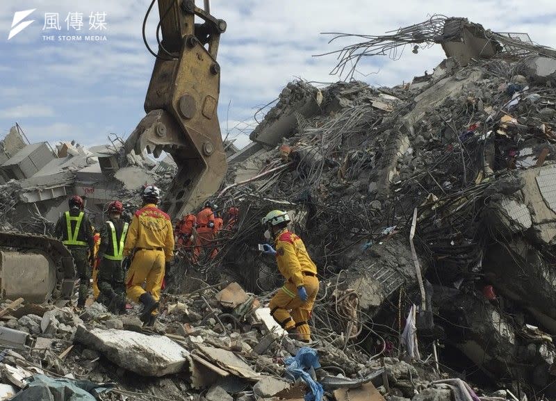 <cite>地震後的滿目瘡痍卻總是快速的被遺忘。（資料照，美聯社）</cite>