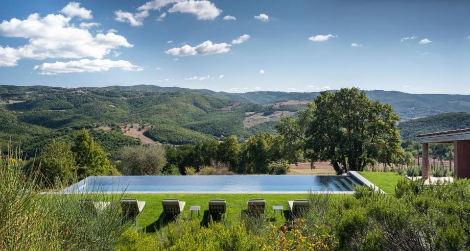 The private pool at Cercoschene lives up to the price tag (Reschio Estate)