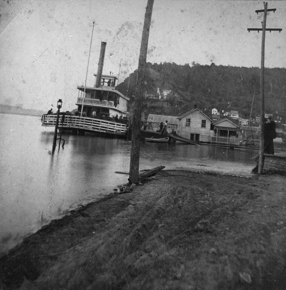 A steamboat docked at McGregor in the 1860s.