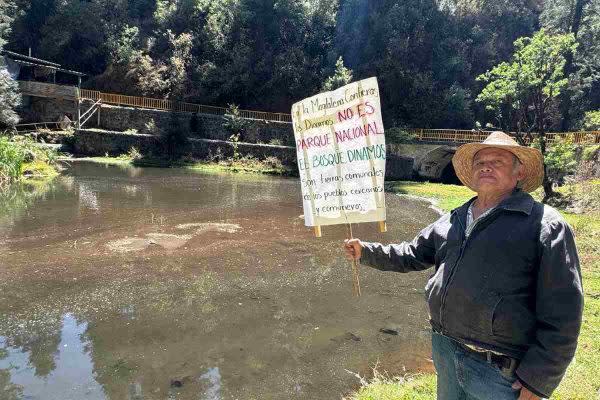 Blas Rojas pidió a Clara Brugada hacer algo para cuidar los ríos. Foto: Alexis Ortiz