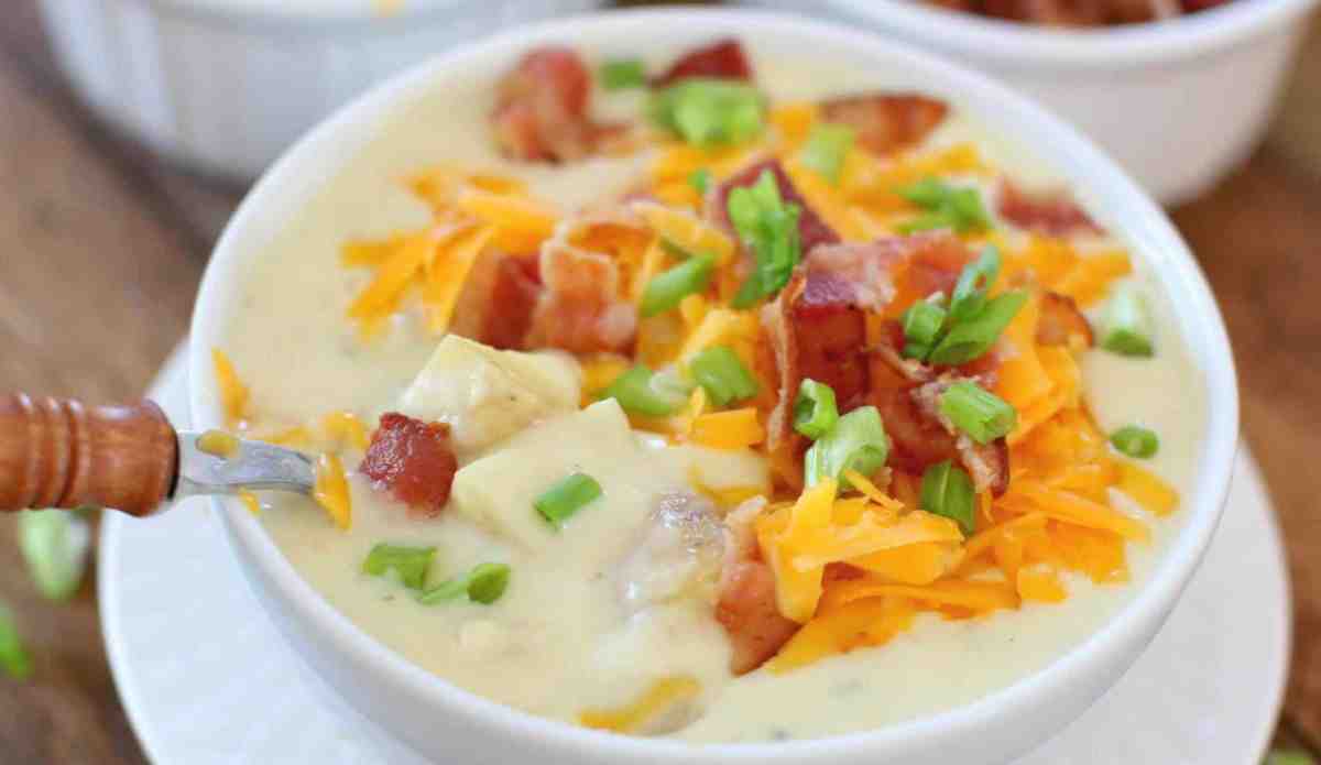 <p>The Country Cook</p><p>Nothing quite beats classic potato soup loaded with cheddar cheese and bacon bits. </p><p><strong>Get the recipe: <a href="https://www.thecountrycook.net/crockpot-cheddar-bacon-ranch-potato-soup/" rel="nofollow noopener" target="_blank" data-ylk="slk:Crock Pot Cheddar Bacon Ranch Soup;elm:context_link;itc:0;sec:content-canvas" class="link rapid-noclick-resp">Crock Pot Cheddar Bacon Ranch Soup</a></strong></p>