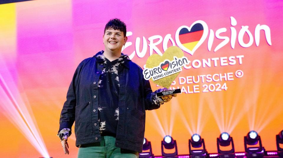 Gibt es wieder eine Blamage beim ESC für Deutschland? Der Eurovision Song Contest 2024 geht in sein Finale im schwedischen Malmö. Für Deutschland mit dabei: Singer-Songwriter Isaak mit dem Lied 