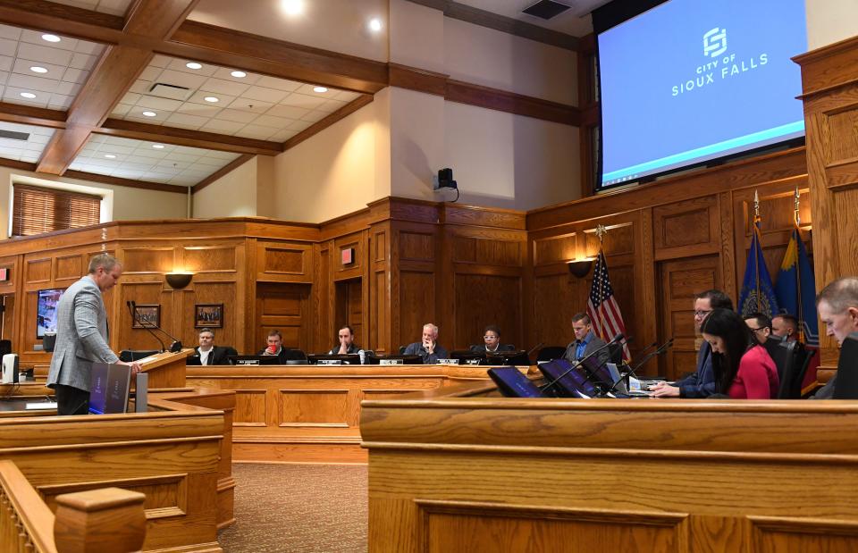 The Sioux Falls City Council listens to Shawn Pritchett, Director of Finance, during a special meeting on Tuesday, January 24, 2023, at Carnegie Town Hall in Sioux Falls.