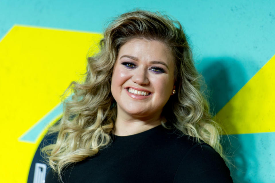 “For me, when I’m skinny is usually when I’m not doing well,” says Kelly Clarkson. <em>(Photo: Getty)</em>