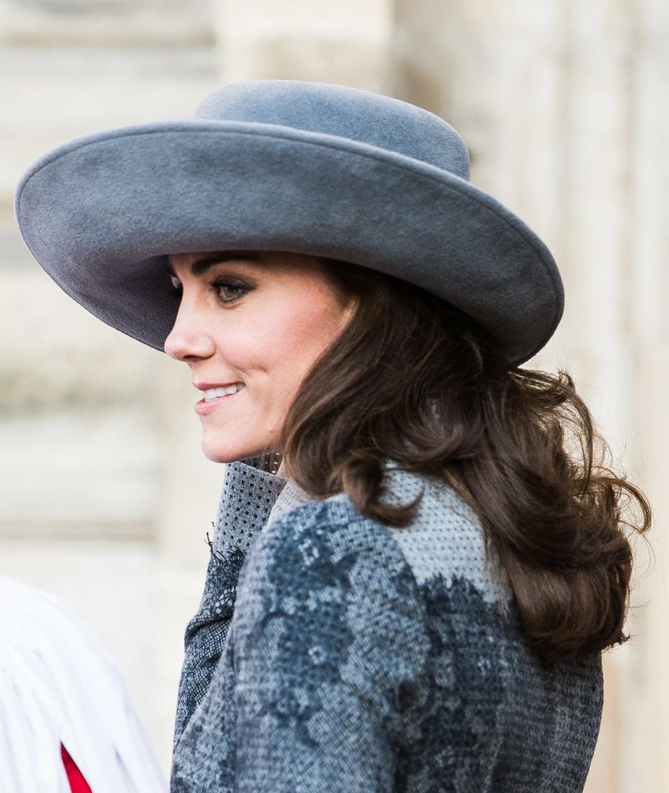 MARCH: This is a very intense hat. It’s huge! This is the sort of hat you wear when you’re not super-psyched about how your hair looks, so you just toss a big hat over it all before you go outside. (Though, in Kate’s case, we’re sure it still looked amazing under the hat.)