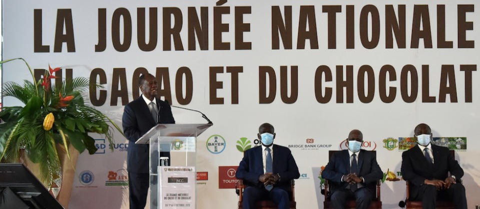 À en croire le président ivoirien Alassane Ouattara, cet engagement et cette détermination pour améliorer les conditions des producteurs de cacao vont se poursuivre et s'intensifier à travers des investissements importants.
