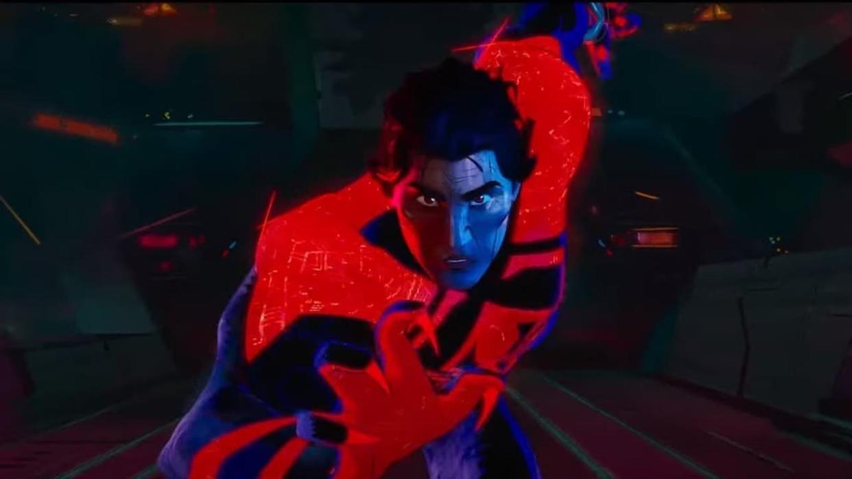  Spider-Man 2099 in Across the Spider-Verse trailer running 