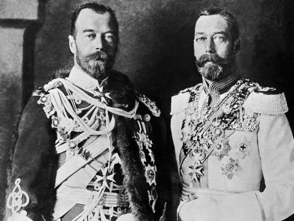 Czar Nicholas II of Russia and King George V of England (Getty)