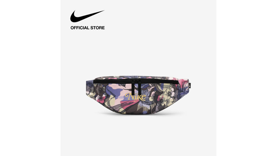 Nike Unisex Heritage Hip Pack - Off Noir. (Photo: Lazada SG)