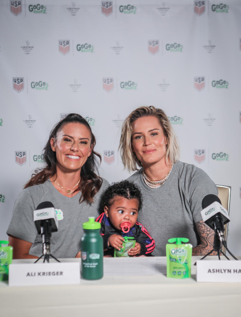 Krieger and Harris with daughter Sloane. (Photo: María José Grossi)