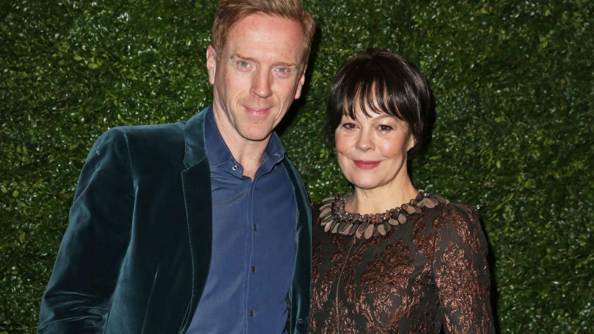 Damian Lewis remembers Helen McCrory at poetry night dedicated to late wife thumbnail